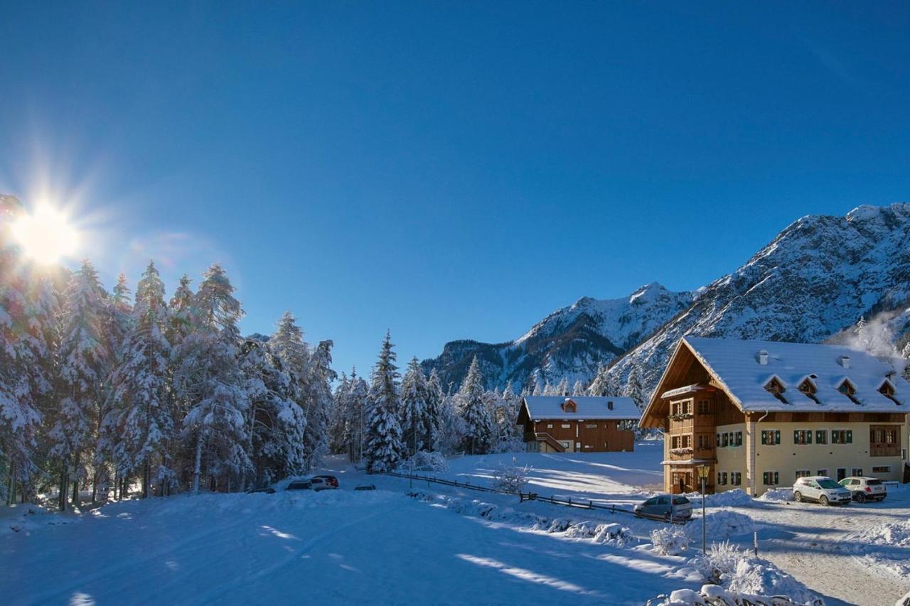 Natura Boutique Chalet Wellness Spa Dobbiaco Exterior foto